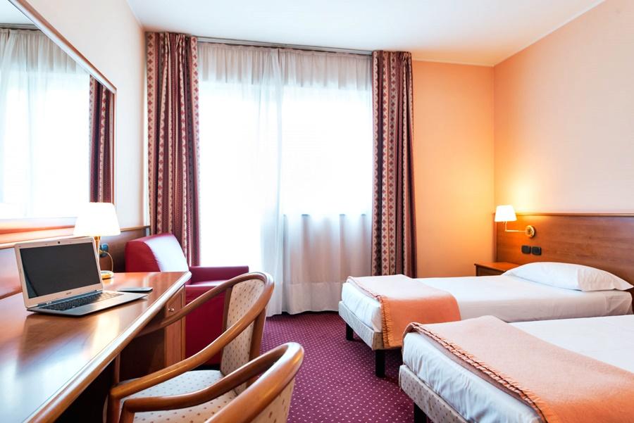 Airport Bergamo Hotel 4*